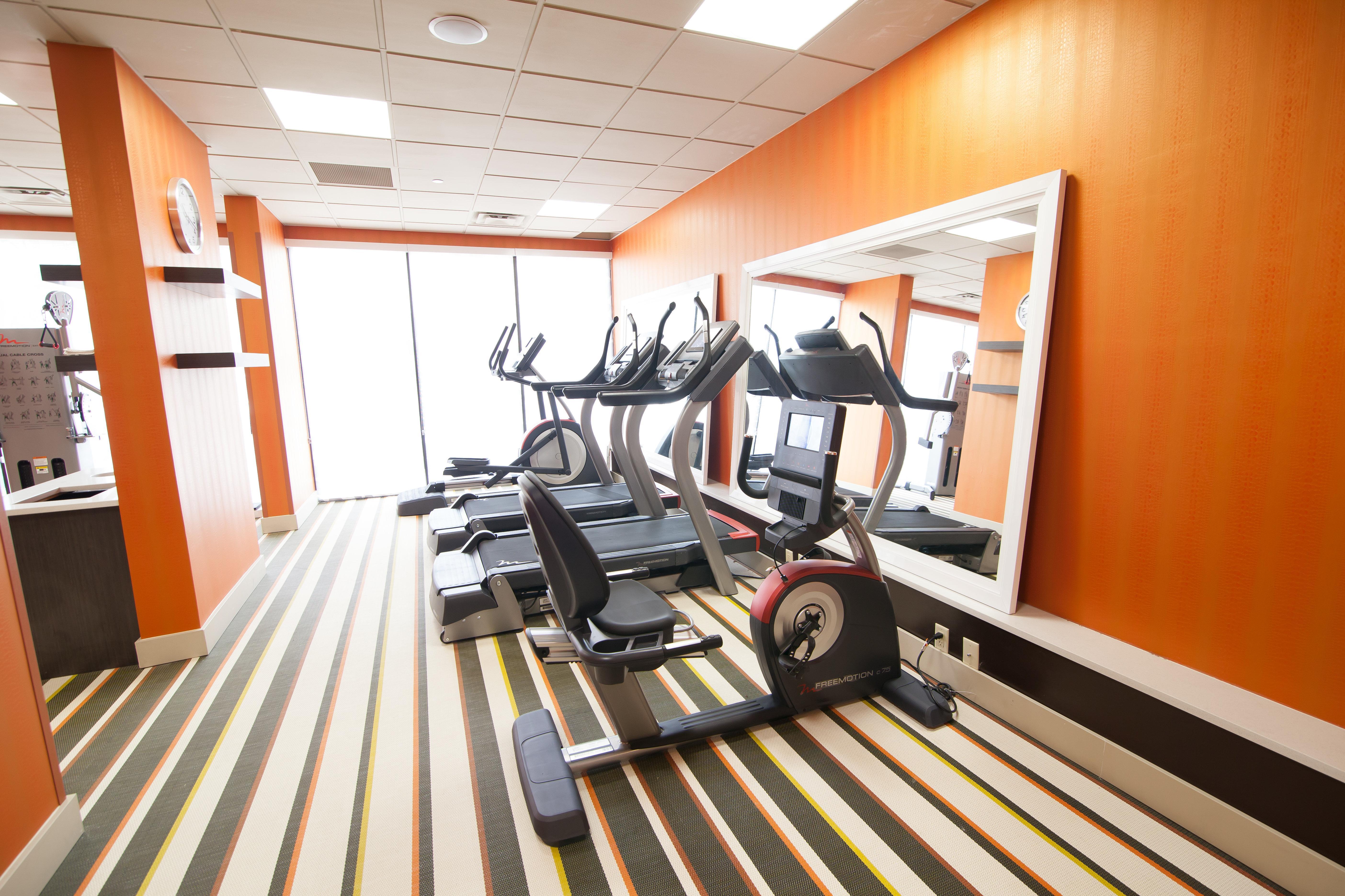 Holiday Inn Express Atlanta Galleria-Ballpark Area By Ihg Smyrna Exterior photo